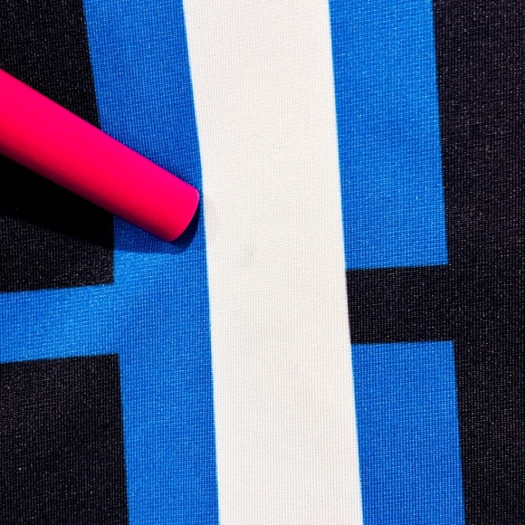 VOLT DESIGN Multicolor Reversible Striped Pencil Skirt | Large * - Picture 6 of 10